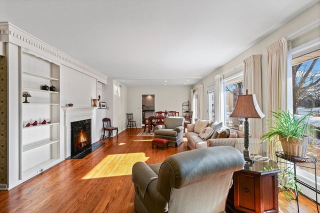 3 Lake Park Road, Champaign, IL 61822