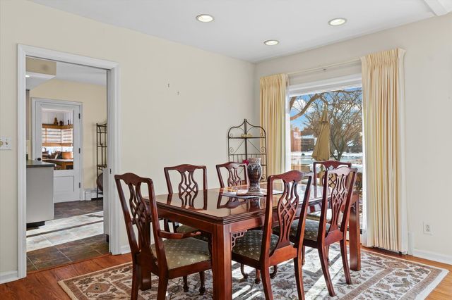 3 Lake Park Road, Champaign, IL 61822