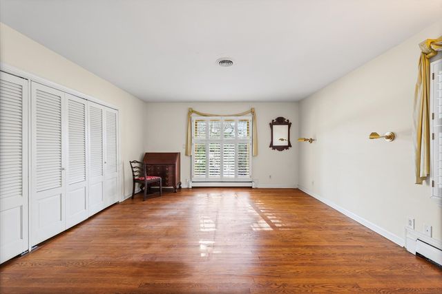 3 Lake Park Road, Champaign, IL 61822