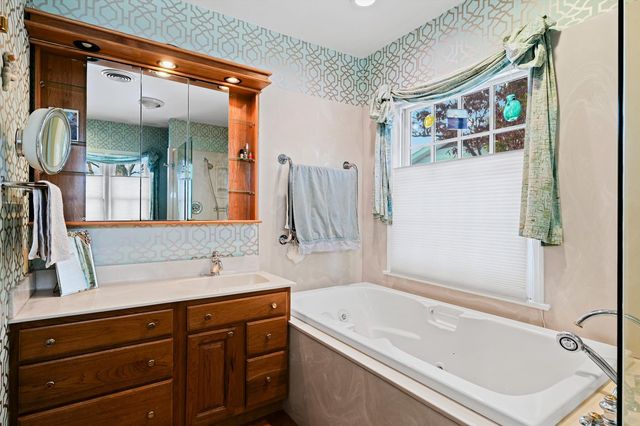 3 Lake Park Road, Champaign, IL 61822