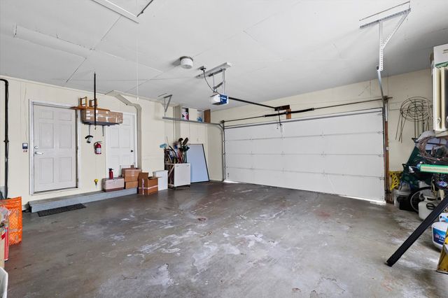 3 Lake Park Road, Champaign, IL 61822