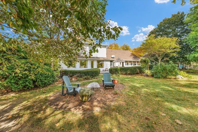 3 Lake Park Road, Champaign, IL 61822