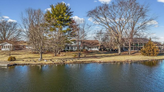 3 Lake Park Road, Champaign, IL 61822