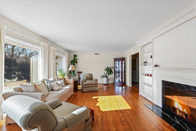 3 Lake Park Road, Champaign, IL 61822