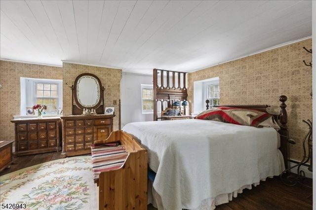 685 Woodglen Rd, Lebanon Twp., NJ 08826