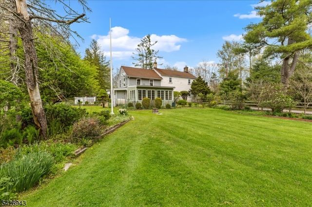 685 Woodglen Rd, Lebanon Twp., NJ 08826