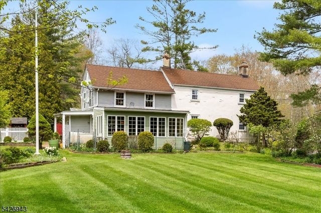 685 Woodglen Rd, Lebanon Twp., NJ 08826