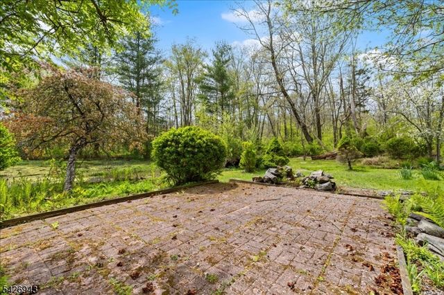 685 Woodglen Rd, Lebanon Twp., NJ 08826