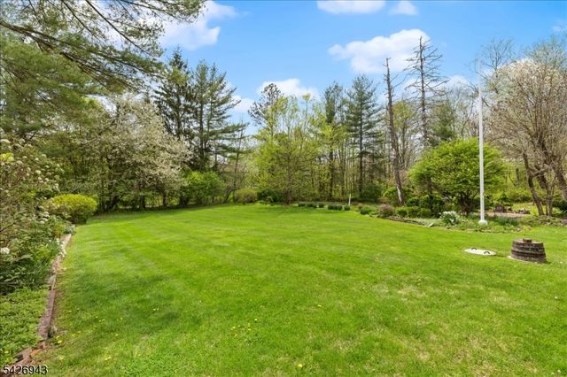 685 Woodglen Rd, Lebanon Twp., NJ 08826