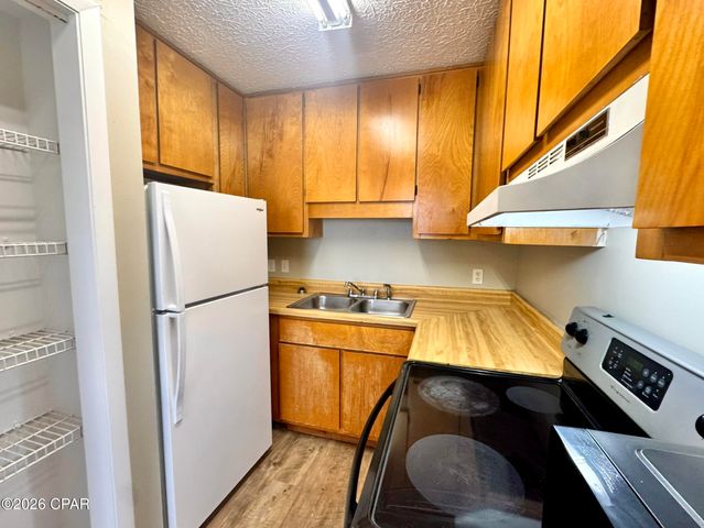 7718 FL-22 C, Panama City, FL 32404