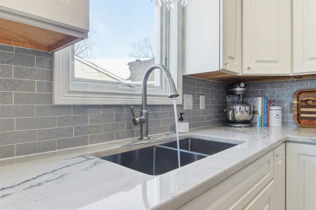 2613 N Parkdale Ct., Wichita, KS 67205