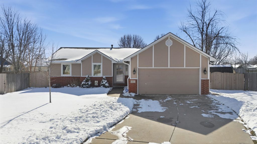 2613 N Parkdale Ct., Wichita, KS 67205