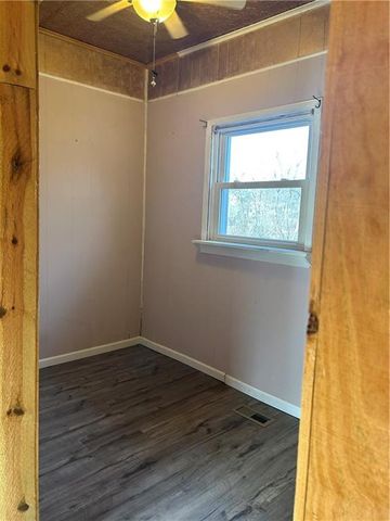 125 S Brookside Street, Independence, MO 64053