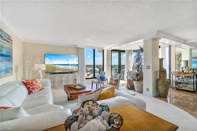 3115 Gulf Shore BLVD N # 701S, Naples, FL 34103