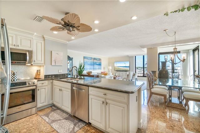 3115 Gulf Shore BLVD N # 701S, Naples, FL 34103