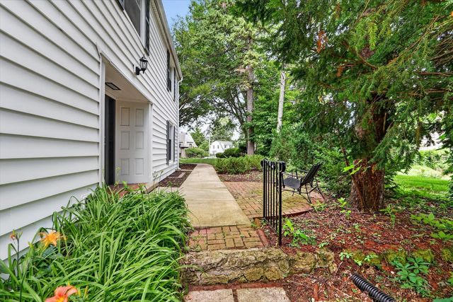 724 Reynolds Street, Rockford, IL 61103