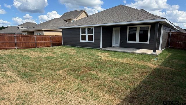 3013 Hidden Valley Drive, Lindale, TX 75706