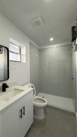 211 SW 10th Ave 2, Miami, FL 33130