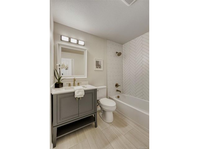 19795 E Cornell Ave, Aurora, CO 80013