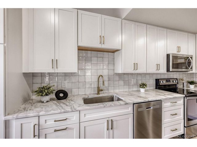 19795 E Cornell Ave, Aurora, CO 80013