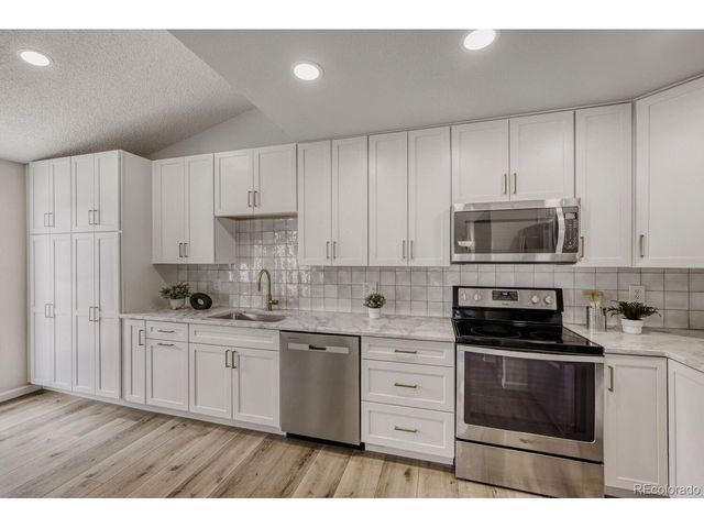 19795 E Cornell Ave, Aurora, CO 80013