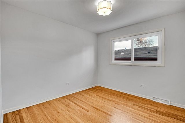 1073 W 108th Street, Chicago, IL 60643