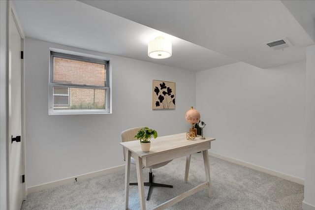 1073 W 108th Street, Chicago, IL 60643