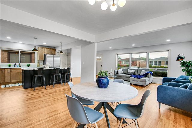 1073 W 108th Street, Chicago, IL 60643