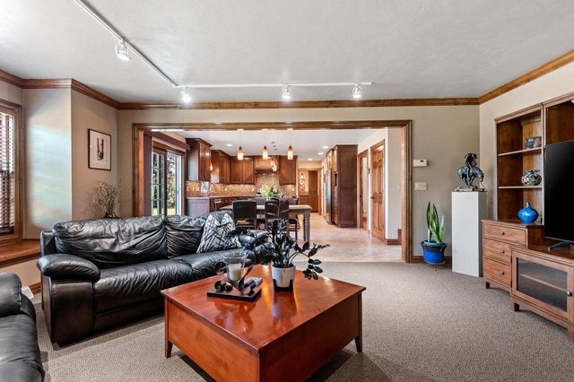 2861 CROSSHAVEN AVENUE, Green Bay, WI 54313