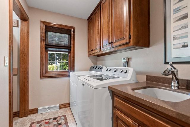 2861 CROSSHAVEN AVENUE, Green Bay, WI 54313