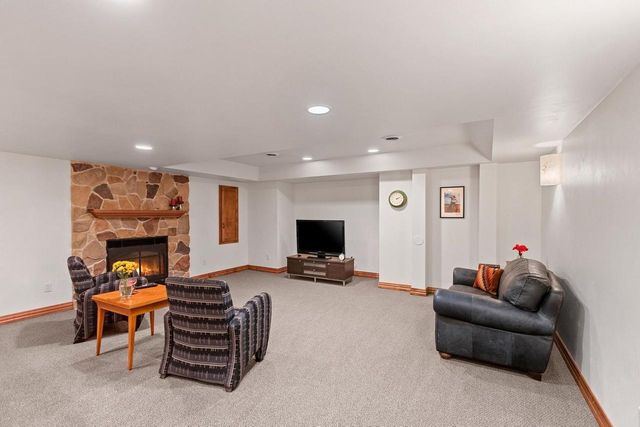 2861 CROSSHAVEN AVENUE, Green Bay, WI 54313