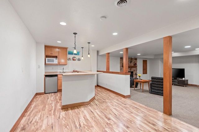 2861 CROSSHAVEN AVENUE, Green Bay, WI 54313