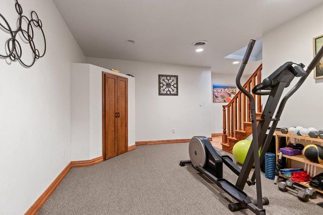 2861 CROSSHAVEN AVENUE, Green Bay, WI 54313
