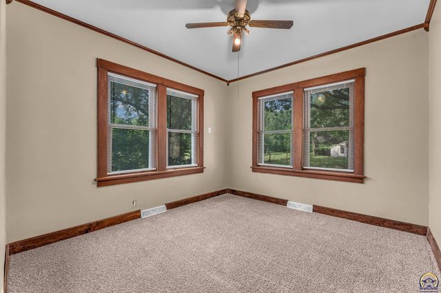 1830 NW Tyler ST, Topeka, KS 66608