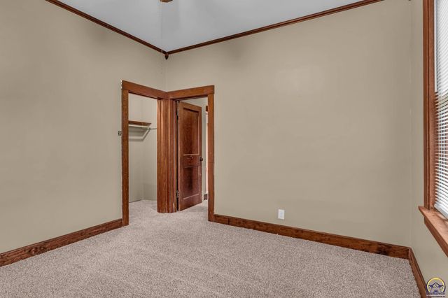 1830 NW Tyler ST, Topeka, KS 66608