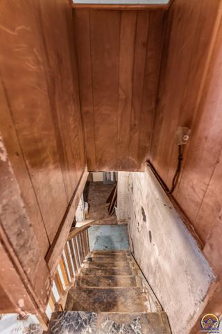 1830 NW Tyler ST, Topeka, KS 66608