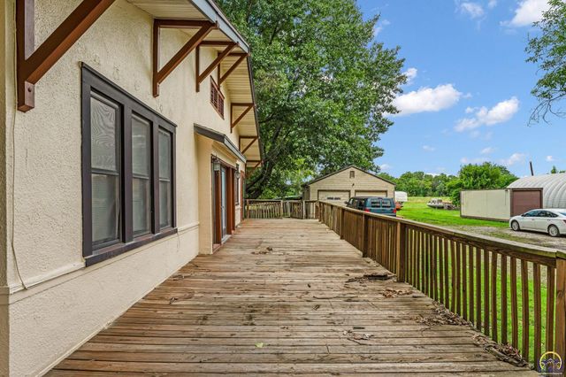 1830 NW Tyler ST, Topeka, KS 66608