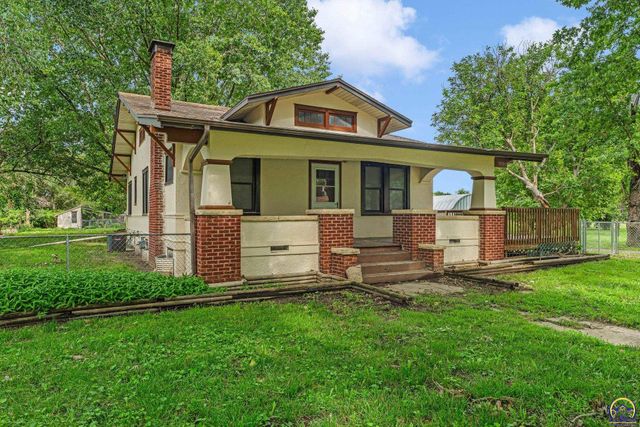 1830 NW Tyler ST, Topeka, KS 66608