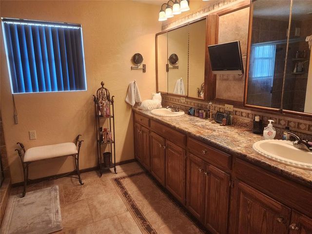 5418 E Highway 37 Highway, Tuttle, OK 73089