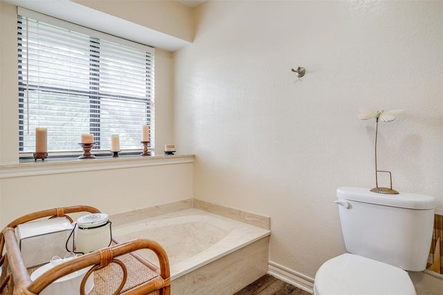 117 Cliffside Drive N, Burleson, TX 76028