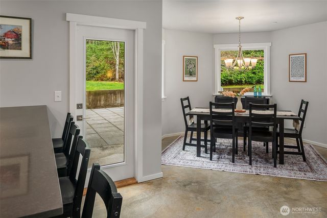 27820 140th Avenue SW, Vashon, WA 98070