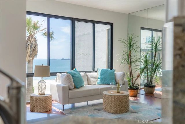 1310 E Ocean 401, Long Beach, CA 90802