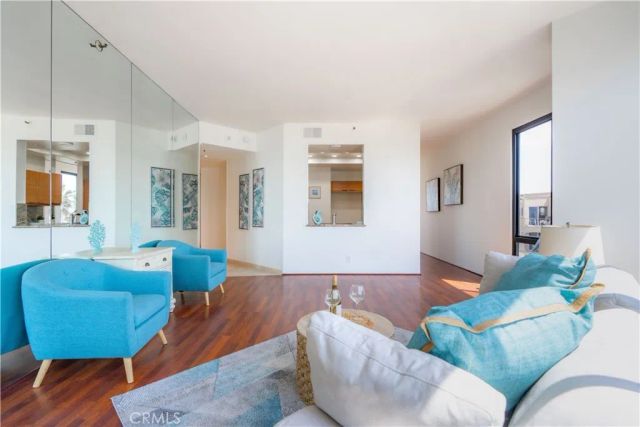 1310 E Ocean 401, Long Beach, CA 90802