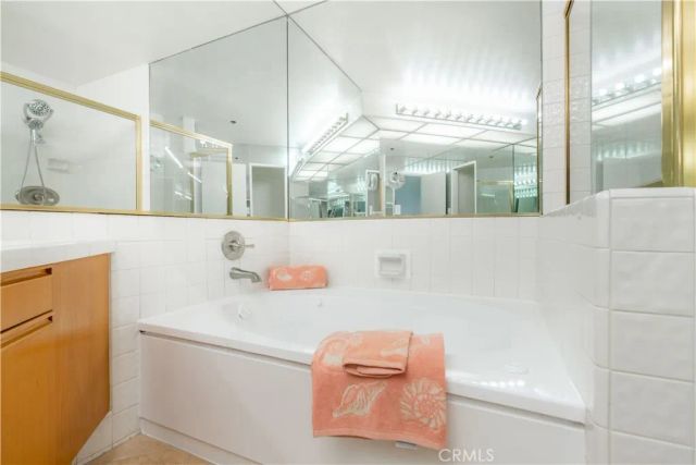 1310 E Ocean 401, Long Beach, CA 90802