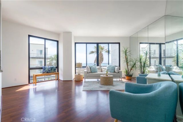 1310 E Ocean 401, Long Beach, CA 90802