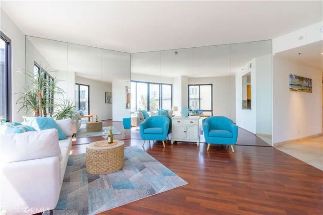 1310 E Ocean 401, Long Beach, CA 90802