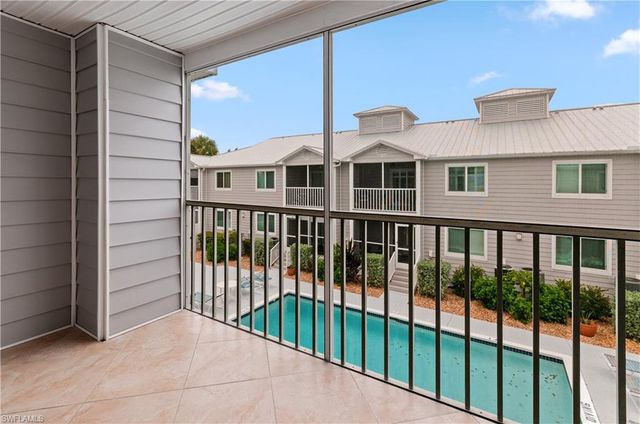 829 Elkcam CIR 2-208, Marco Island, FL 34145