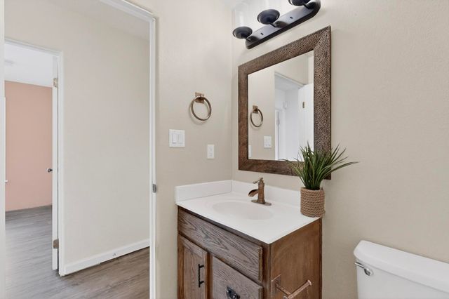 4352 Sierra Blanca, Santa Fe, NM 87507