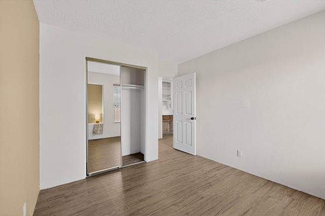 4352 Sierra Blanca, Santa Fe, NM 87507