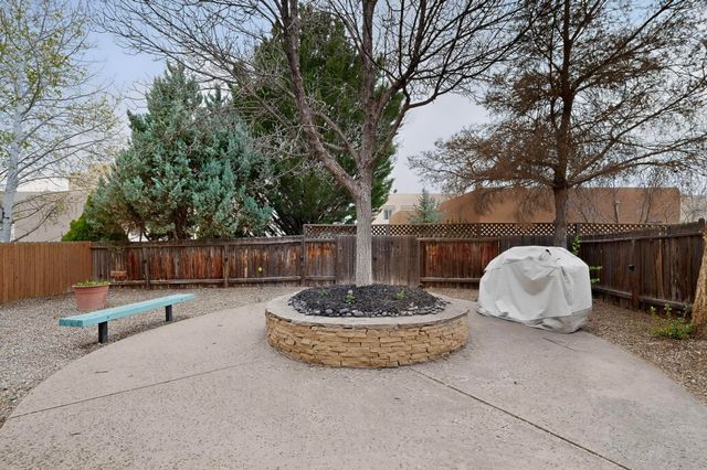 4352 Sierra Blanca, Santa Fe, NM 87507